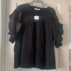 Eloquii elements black top 22/24 with ruffled sleeve details